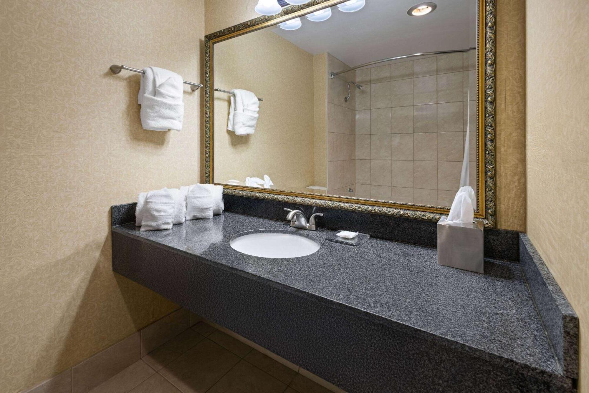 Penn Harris Hotel Harrisburg, Trademark By Wyndham المظهر الخارجي الصورة